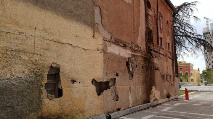 Hapja e rruges per KLSH-ne e re zbulon pamjen tronditese. Ja si duket sot Teatri